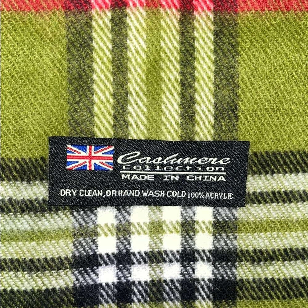 Cashmere Collection eye catching